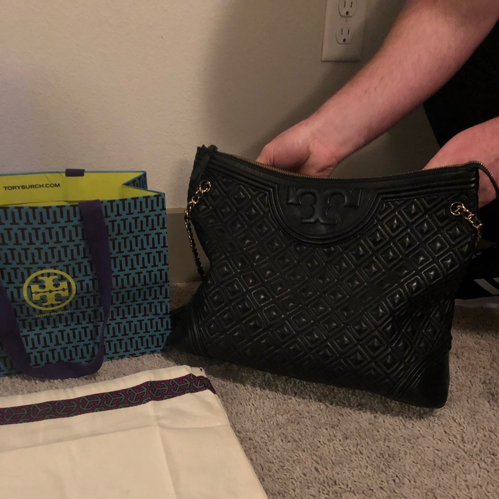 New Tory Burch Fleming black shoulder purse bag
